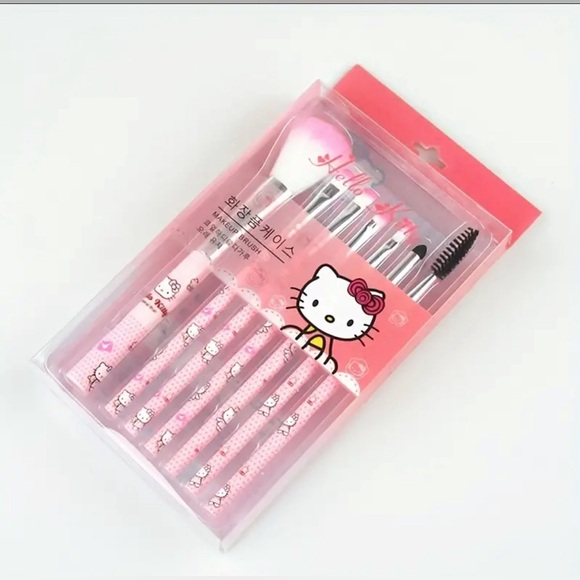 Hello Kitty Make-up Brush Set - Picture 2 of 4